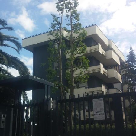 Casa Giordano Apartment โรม ภายนอก รูปภาพ